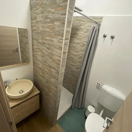 Da Andre E Mary Venzone